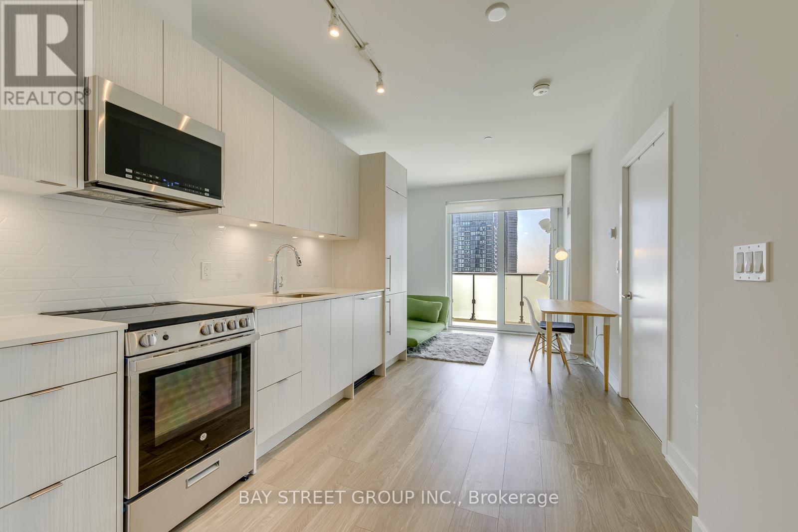 2507 - 4130 Parkside Village Drive, Mississauga, Ontario  L5B 3M8 - Photo 10 - W13206528