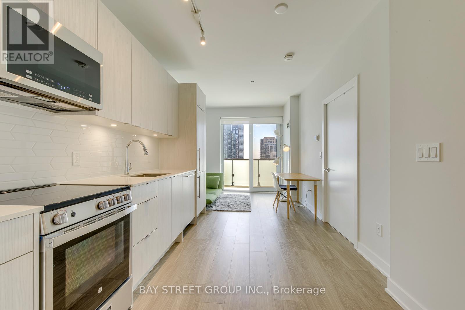 2507 - 4130 Parkside Village Drive, Mississauga, Ontario  L5B 3M8 - Photo 11 - W13206528