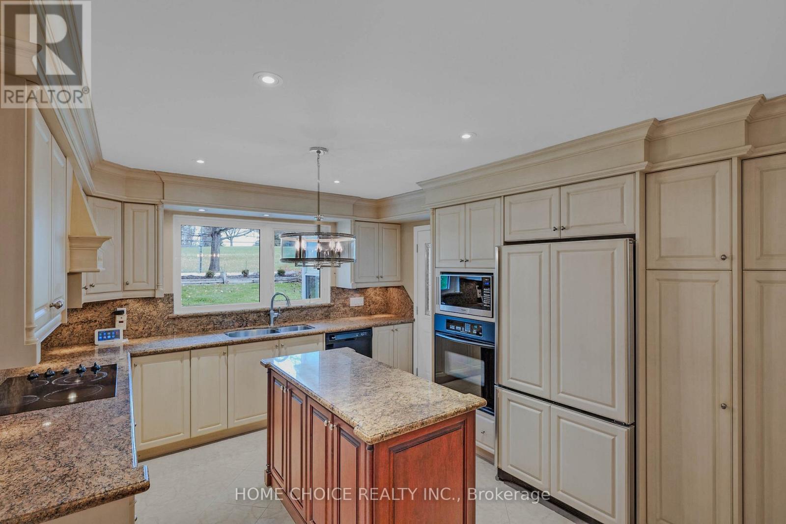 43 Golfwood Heights E, Toronto, Ontario  M9P 3L8 - Photo 12 - W13206534
