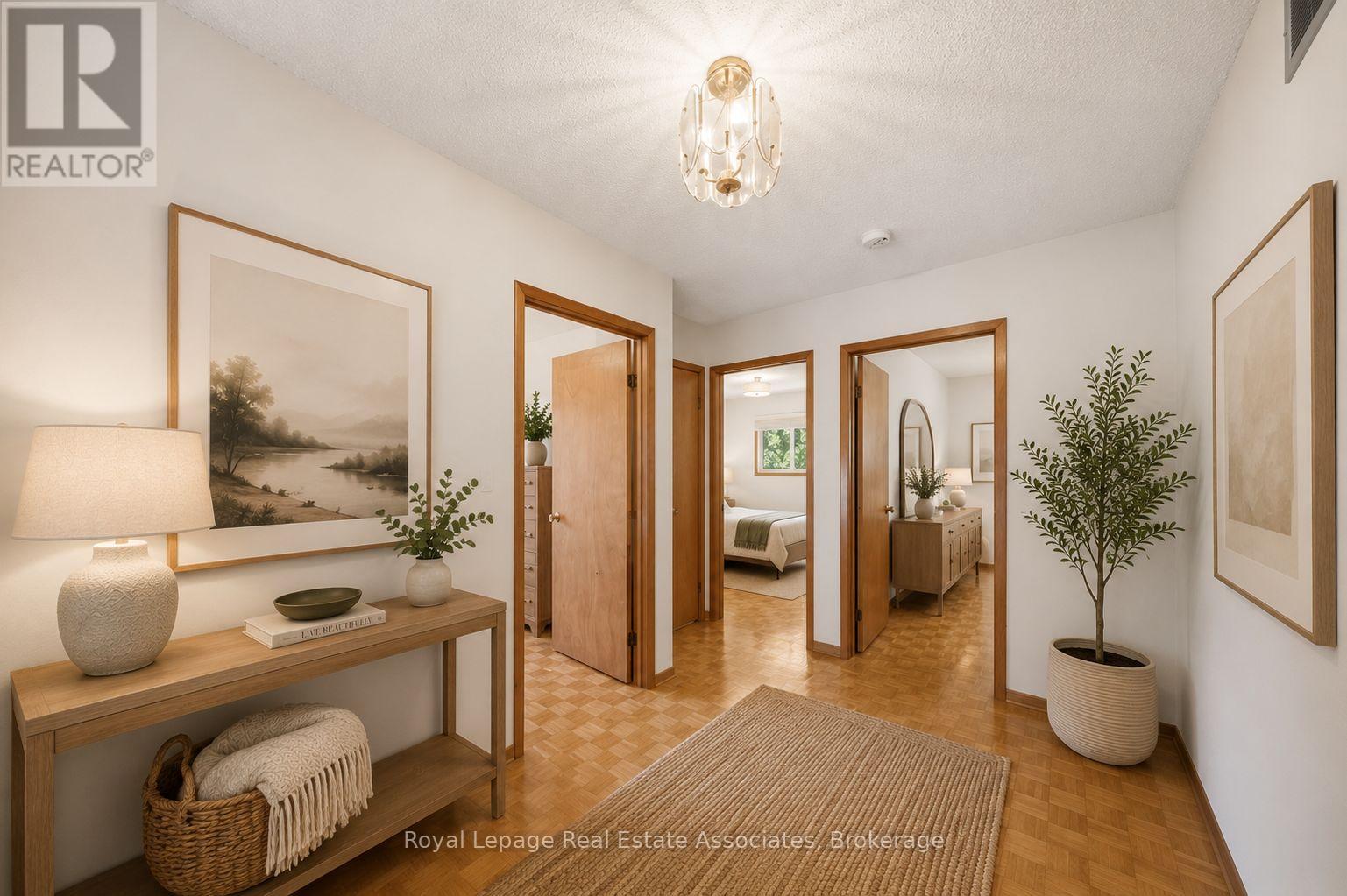 4084 Longo Circle, Mississauga, Ontario  L4T 4C7 - Photo 16 - W13206544