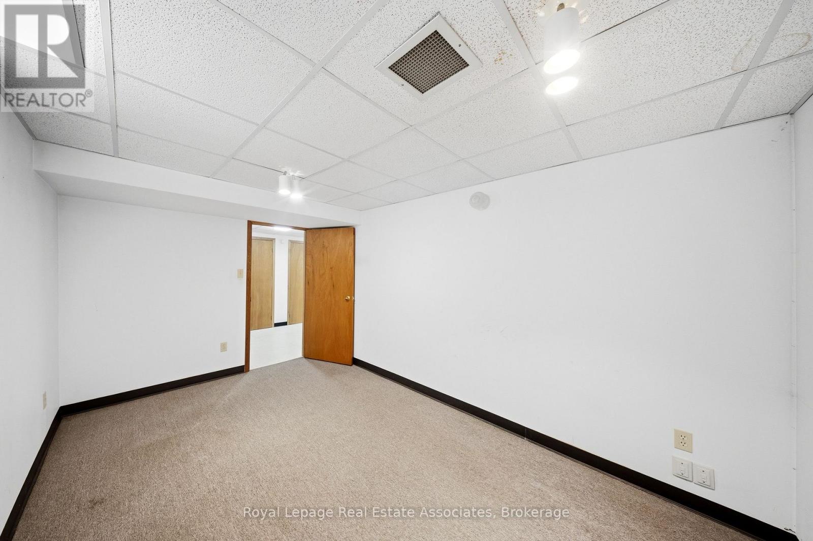 4084 Longo Circle, Mississauga, Ontario  L4T 4C7 - Photo 29 - W13206544
