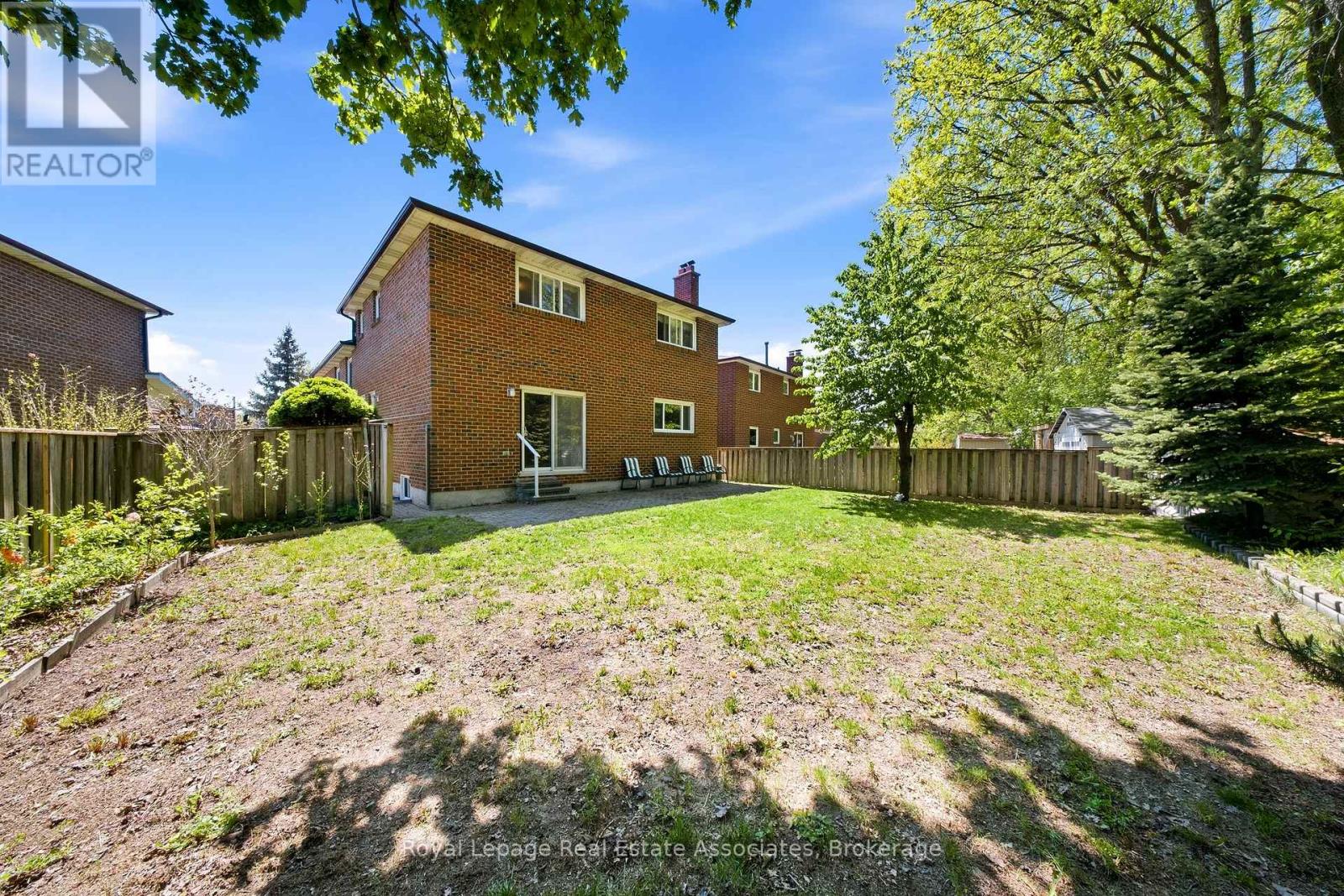 4084 Longo Circle, Mississauga, Ontario  L4T 4C7 - Photo 33 - W13206544