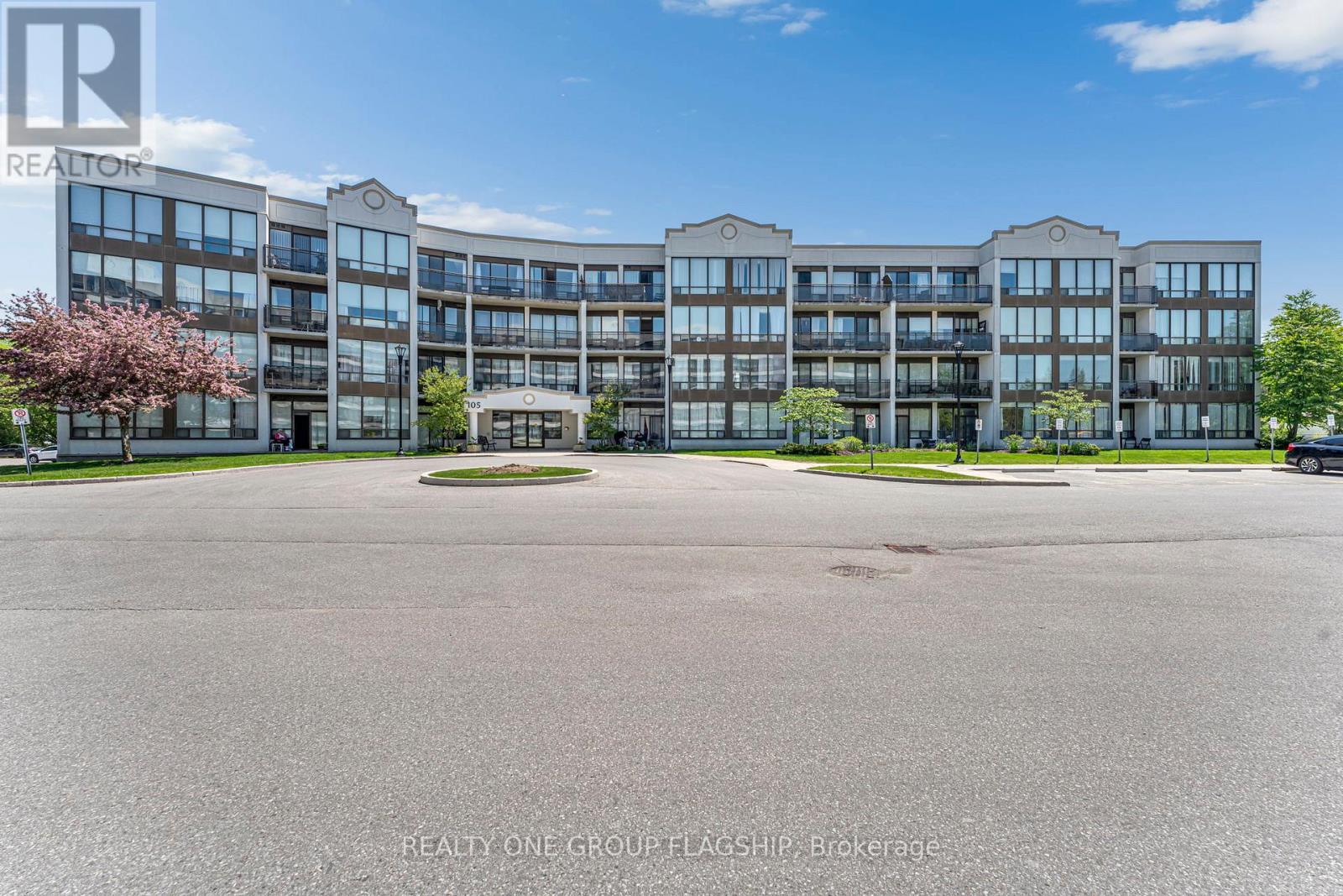 410 - 105 Bagot Street, Guelph, Ontario  N1H 8H4 - Photo 2 - X13206526