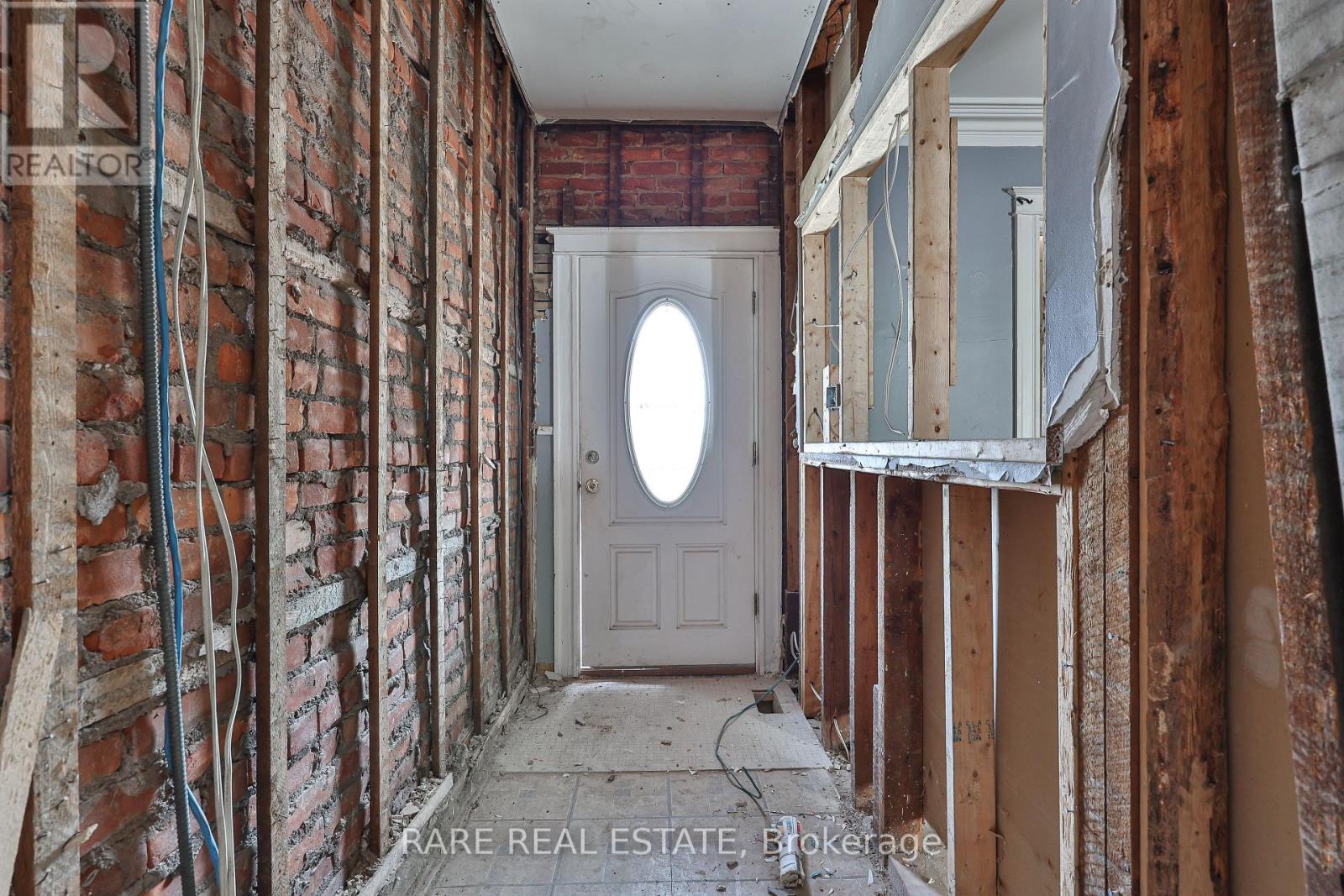 21 Chestnut Avenue, Hamilton, Ontario  L8L 6K5 - Photo 3 - X13206554