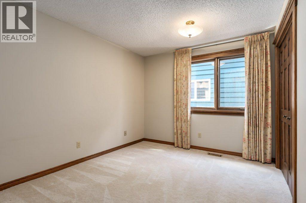152 Coach Grove Place Sw, Calgary, Alberta  T3H 1J2 - Photo 21 - A2311820