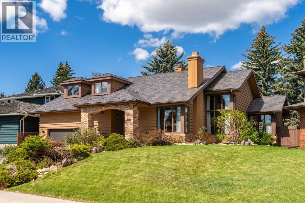 152 Coach Grove Place Sw, Calgary, Alberta  T3H 1J2 - Photo 1 - A2311820