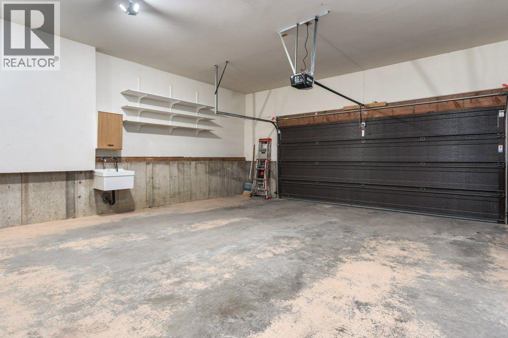 152 Coach Grove Place Sw, Calgary, Alberta  T3H 1J2 - Photo 32 - A2311820