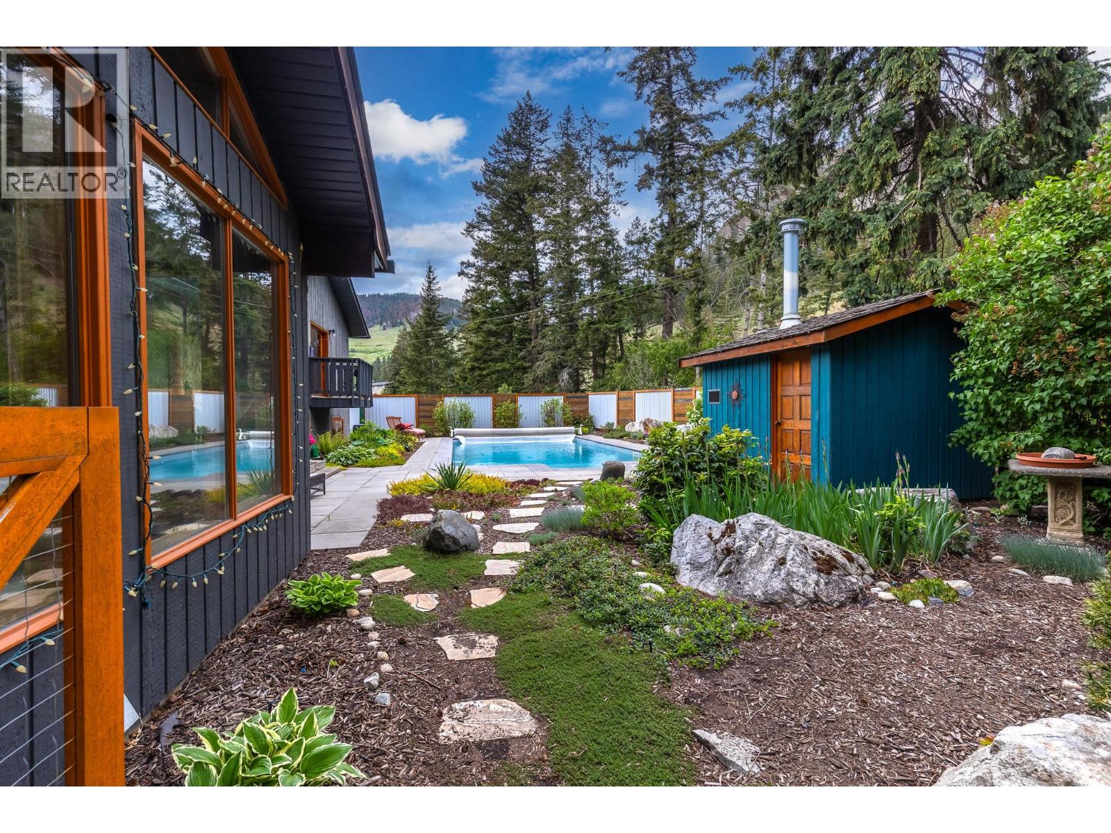 5425 Petworth Road, Coldstream, British Columbia  V1B 3E2 - Photo 11 - 10388695