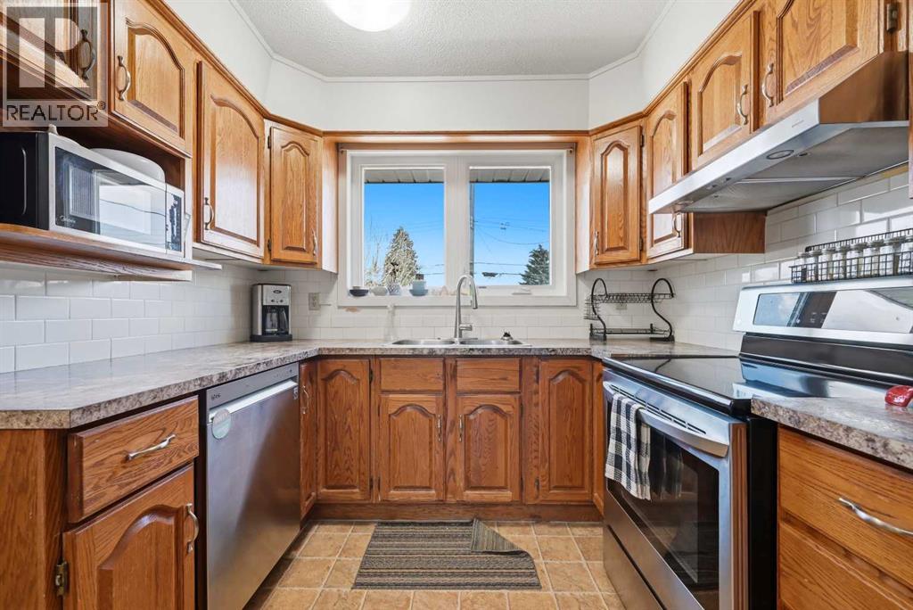 1012 Riddell Place Se, Calgary, Alberta  T2A 1Y5 - Photo 13 - A2306511