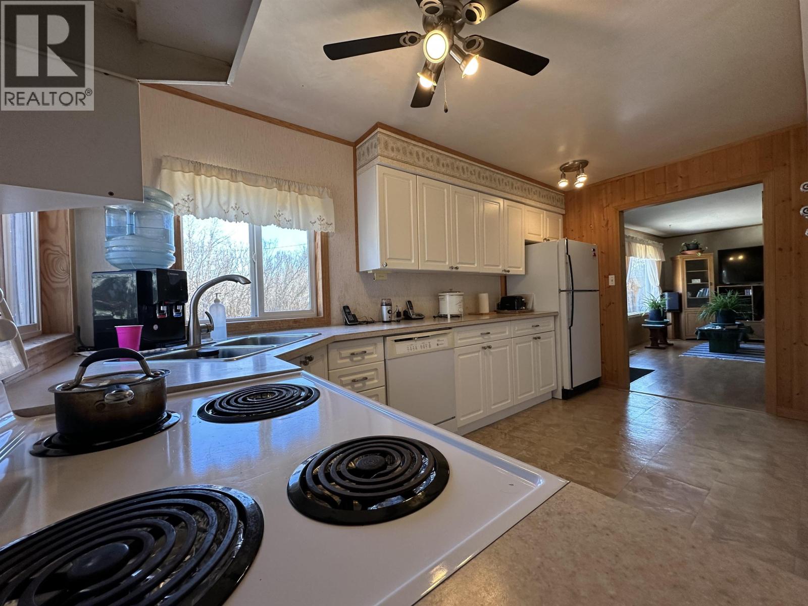 2013 Taylor Park Subdiv, Fort St. John, British Columbia  V0C 2K0 - Photo 16 - R3128723