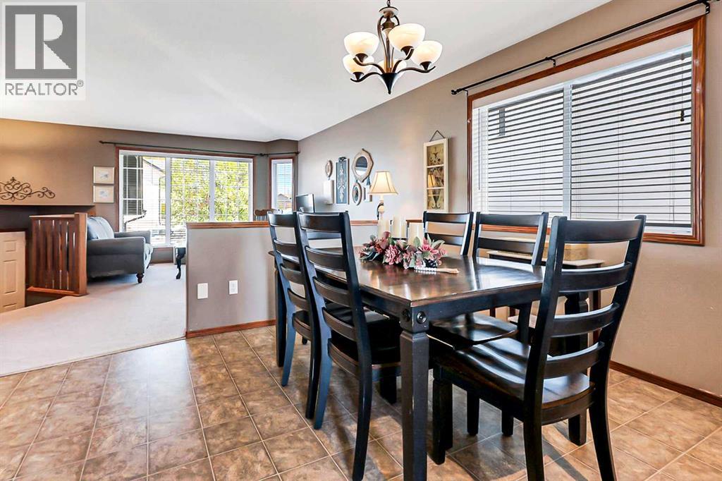 71 Lang Close, Red Deer, Alberta  T4R 2A3 - Photo 8 - A2314138