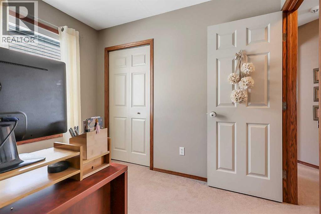 71 Lang Close, Red Deer, Alberta  T4R 2A3 - Photo 18 - A2314138