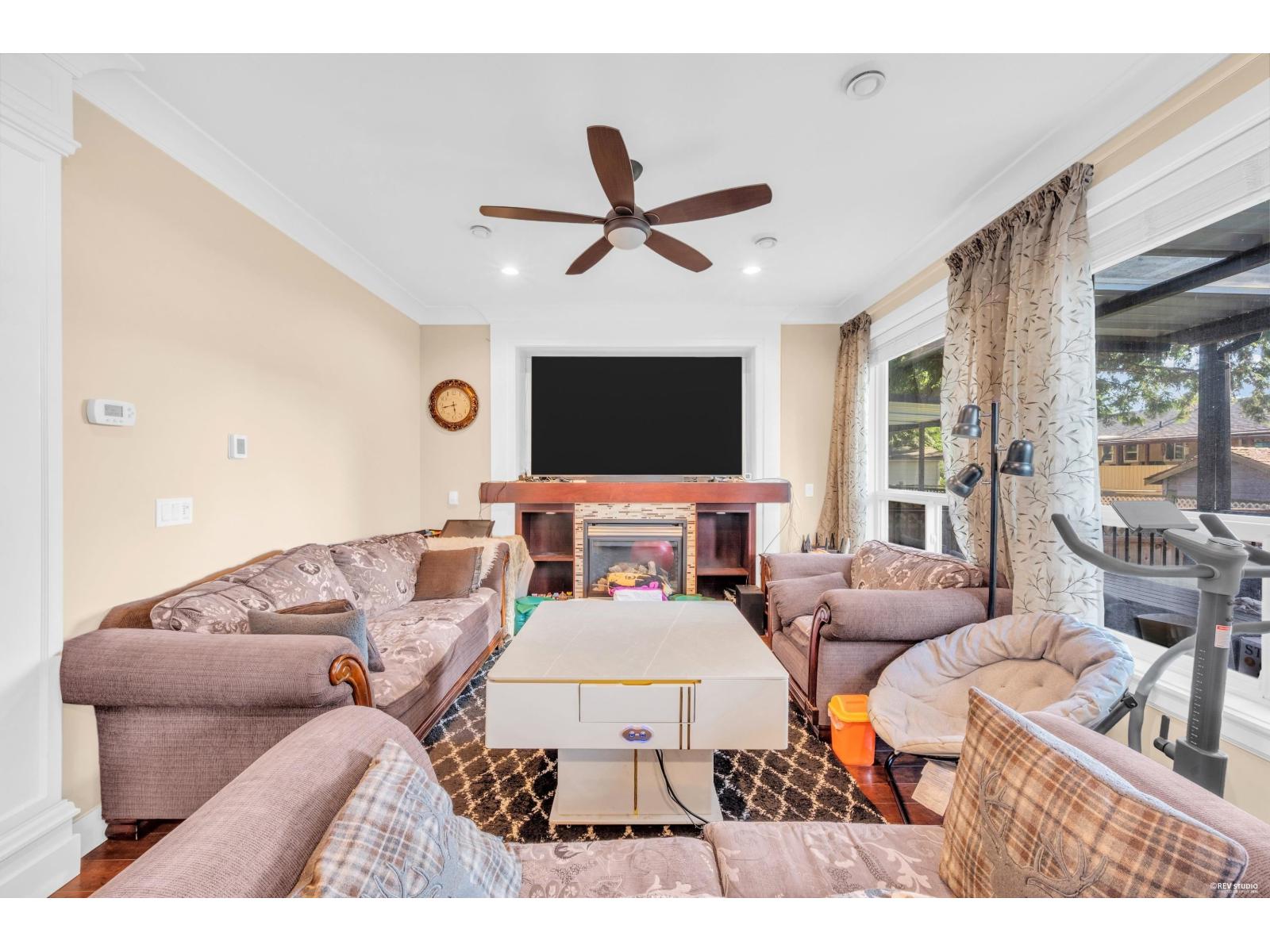 7423 115 Street, Delta, British Columbia  V4C 5M6 - Photo 3 - R3125083