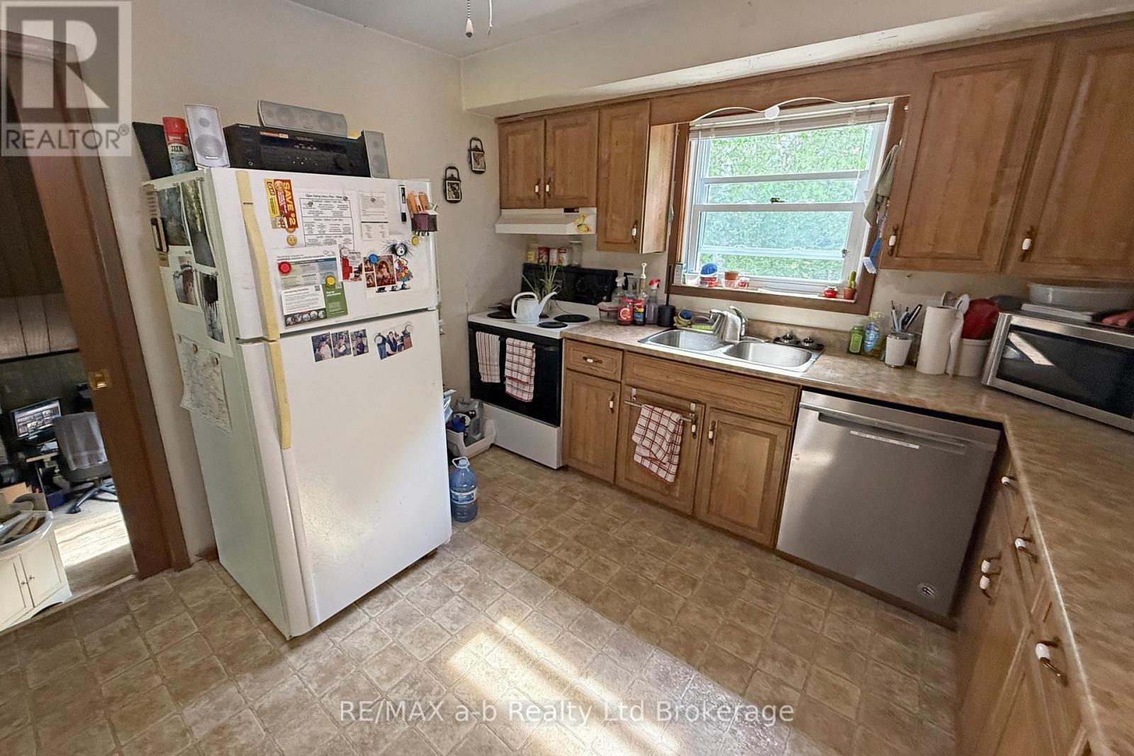 213 Belgrave Street, Woodstock, Ontario N4S 7K1 - Photo 11 - X13206606