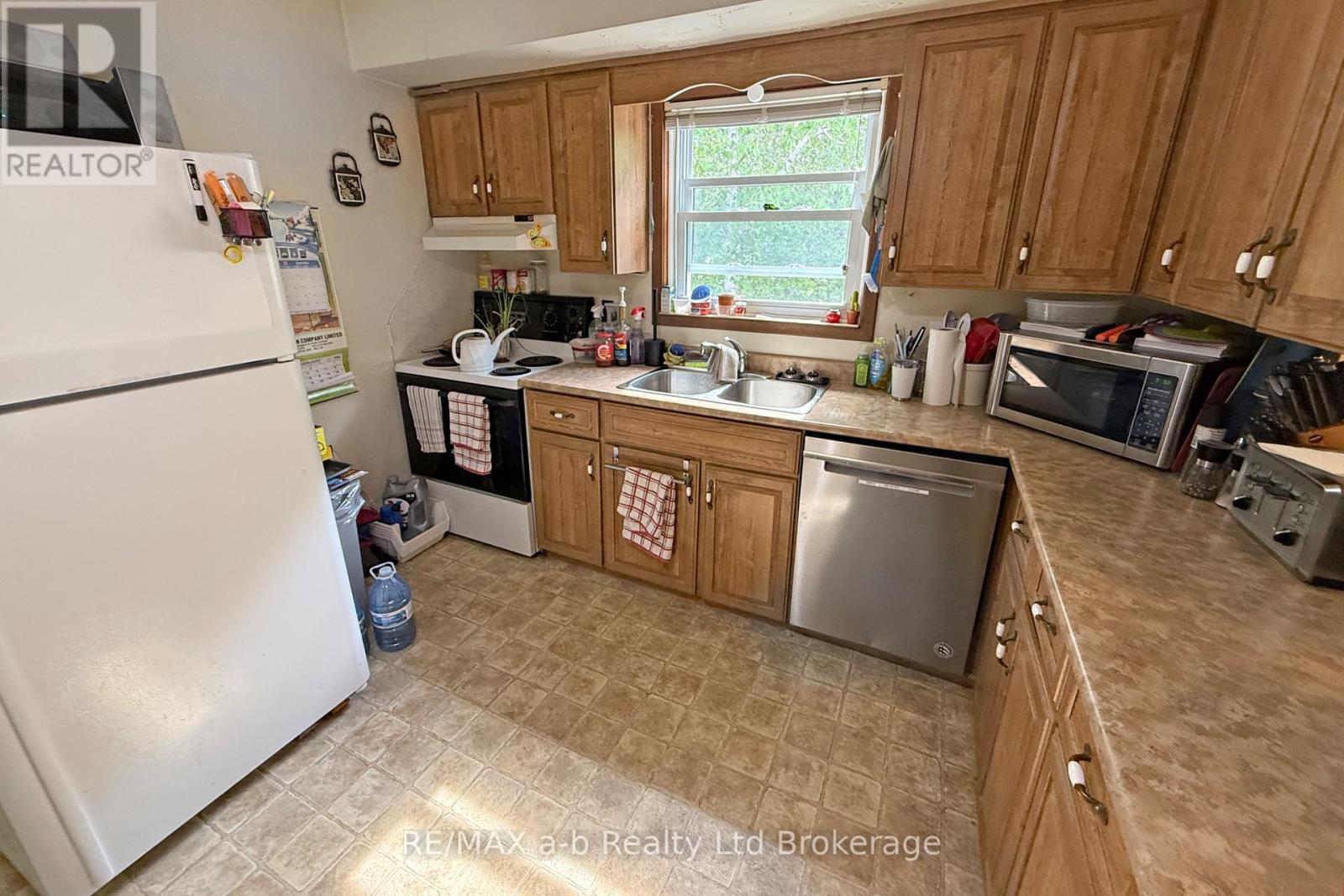 213 Belgrave Street, Woodstock, Ontario N4S 7K1 - Photo 12 - X13206606