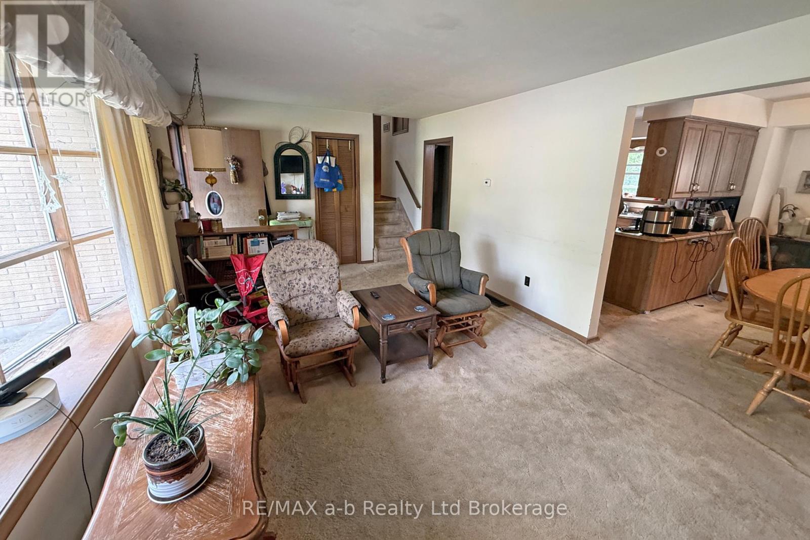 213 Belgrave Street, Woodstock, Ontario N4S 7K1 - Photo 9 - X13206606