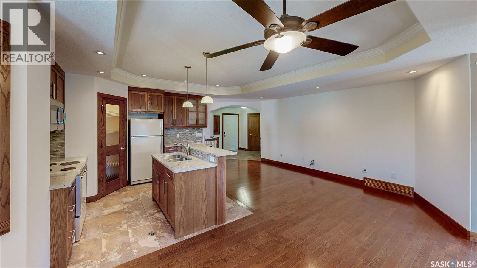 8018 Fairways West Drive, Regina, Saskatchewan  S4Y 0A5 - Photo 12 - SK037396