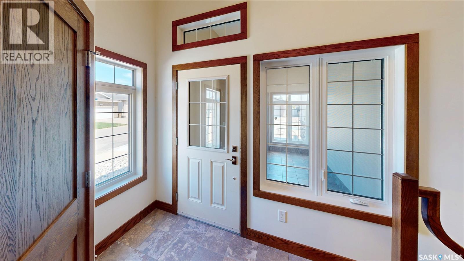 8018 Fairways West Drive, Regina, Saskatchewan  S4Y 0A5 - Photo 27 - SK037396