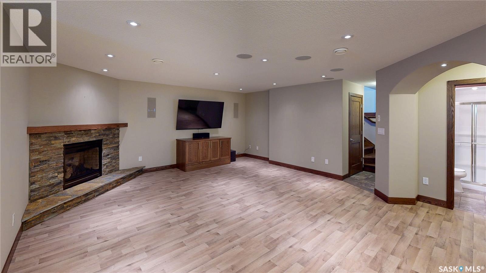 8018 Fairways West Drive, Regina, Saskatchewan  S4Y 0A5 - Photo 30 - SK037396