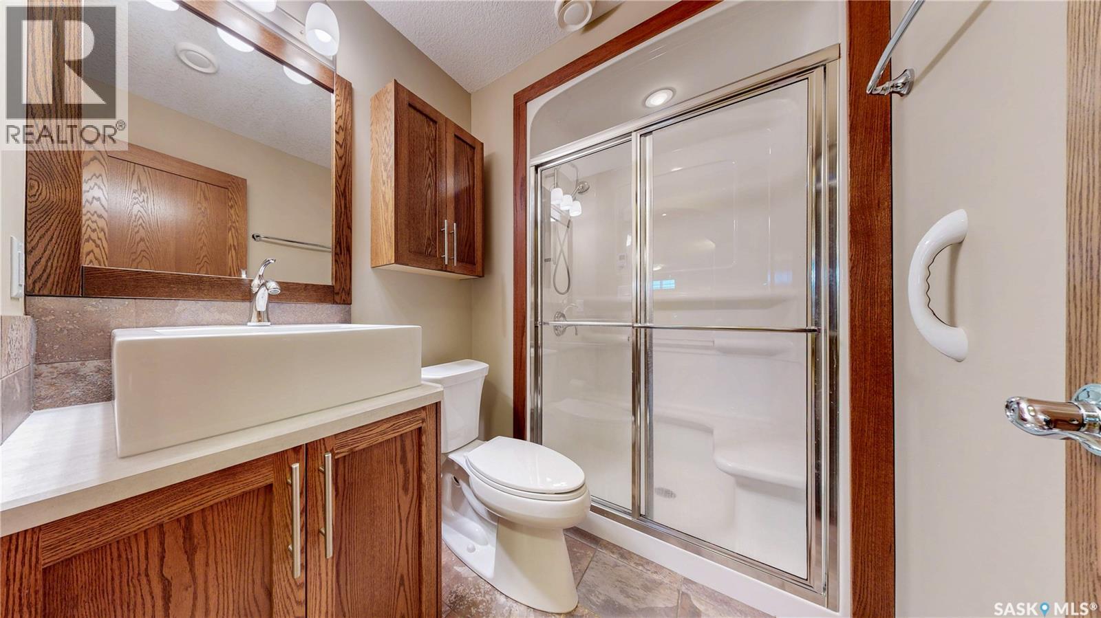 8018 Fairways West Drive, Regina, Saskatchewan  S4Y 0A5 - Photo 36 - SK037396