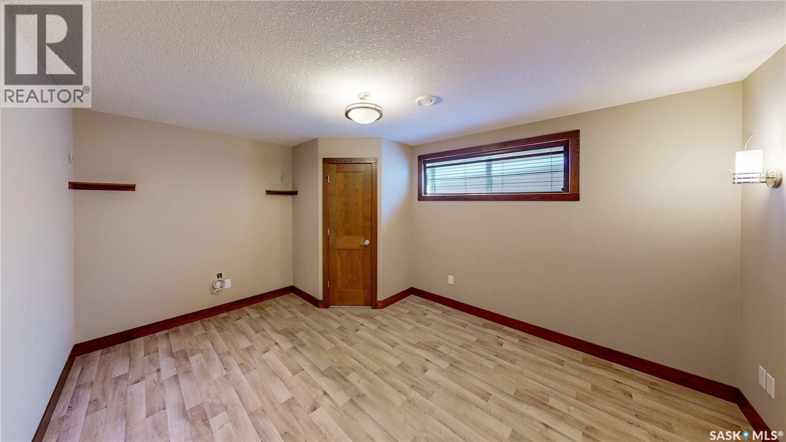 8018 Fairways West Drive, Regina, Saskatchewan  S4Y 0A5 - Photo 37 - SK037396
