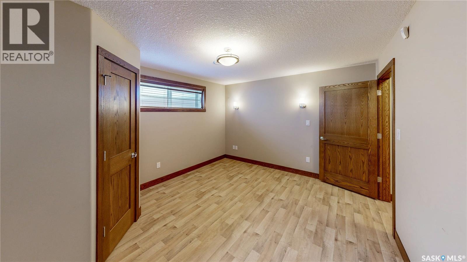 8018 Fairways West Drive, Regina, Saskatchewan  S4Y 0A5 - Photo 38 - SK037396