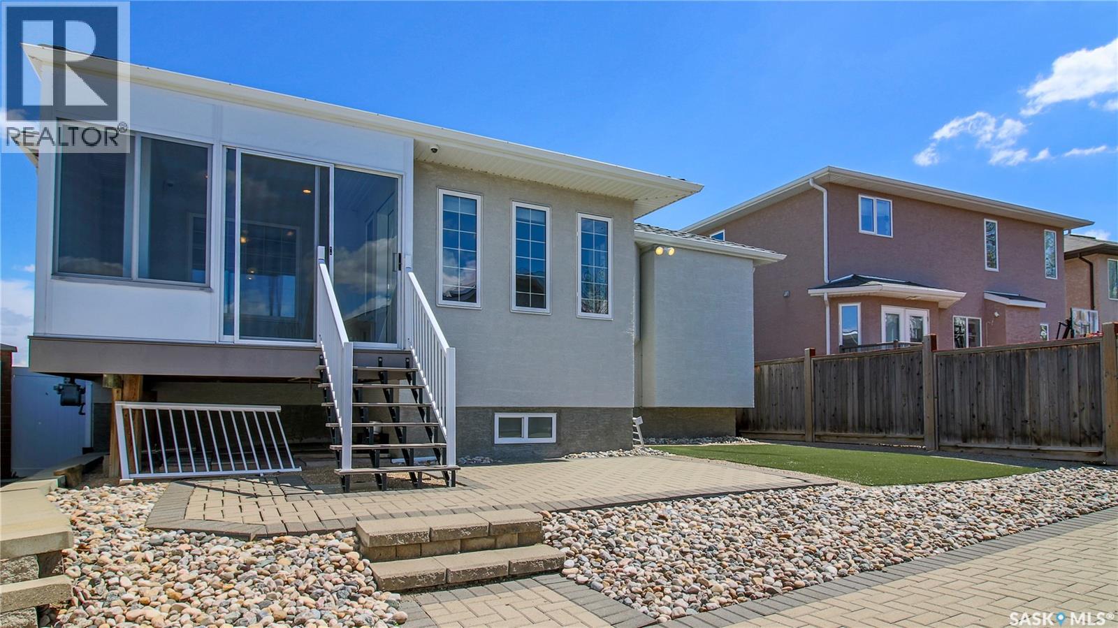 8018 Fairways West Drive, Regina, Saskatchewan  S4Y 0A5 - Photo 44 - SK037396