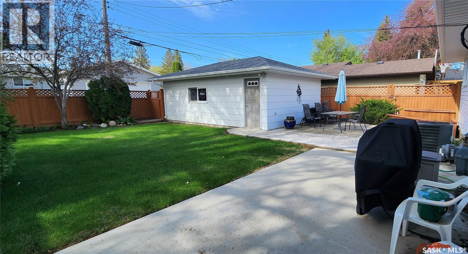 434 Ash Street E, Saskatoon, Saskatchewan  S7J 0K5 - Photo 3 - SK037253