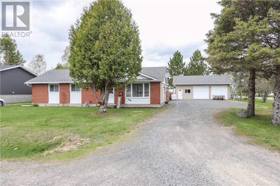 1688 Harry Street, Val Caron, Ontario  P3N 1J3 - Photo 1 - 2128130