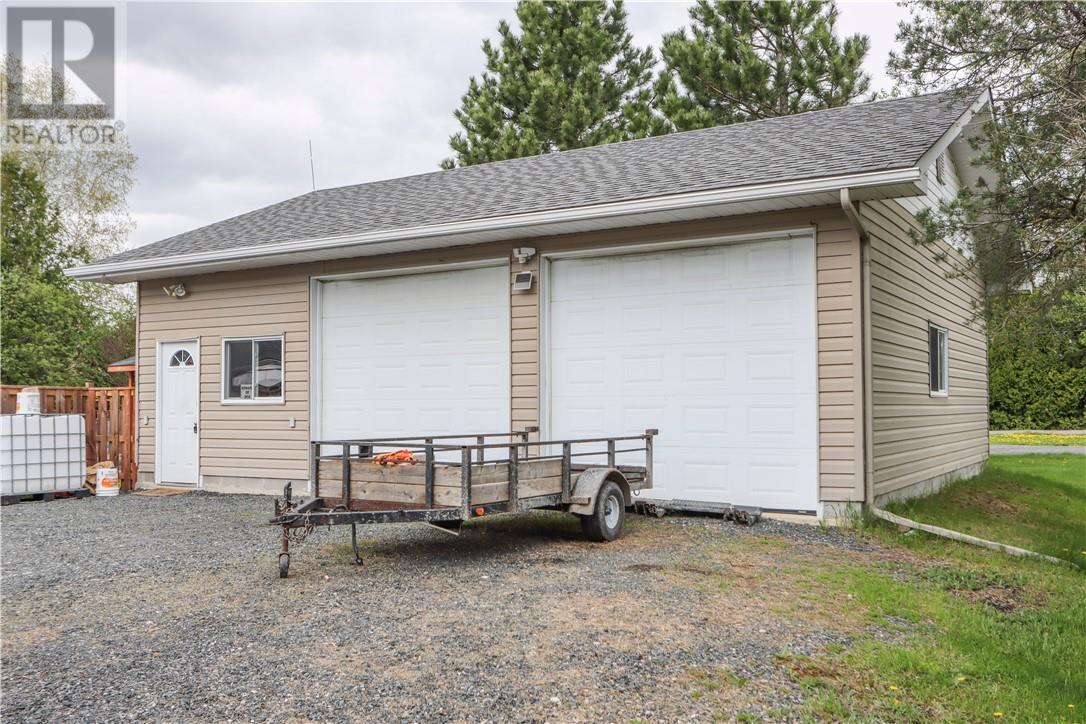 1688 Harry Street, Val Caron, Ontario  P3N 1J3 - Photo 27 - 2128130