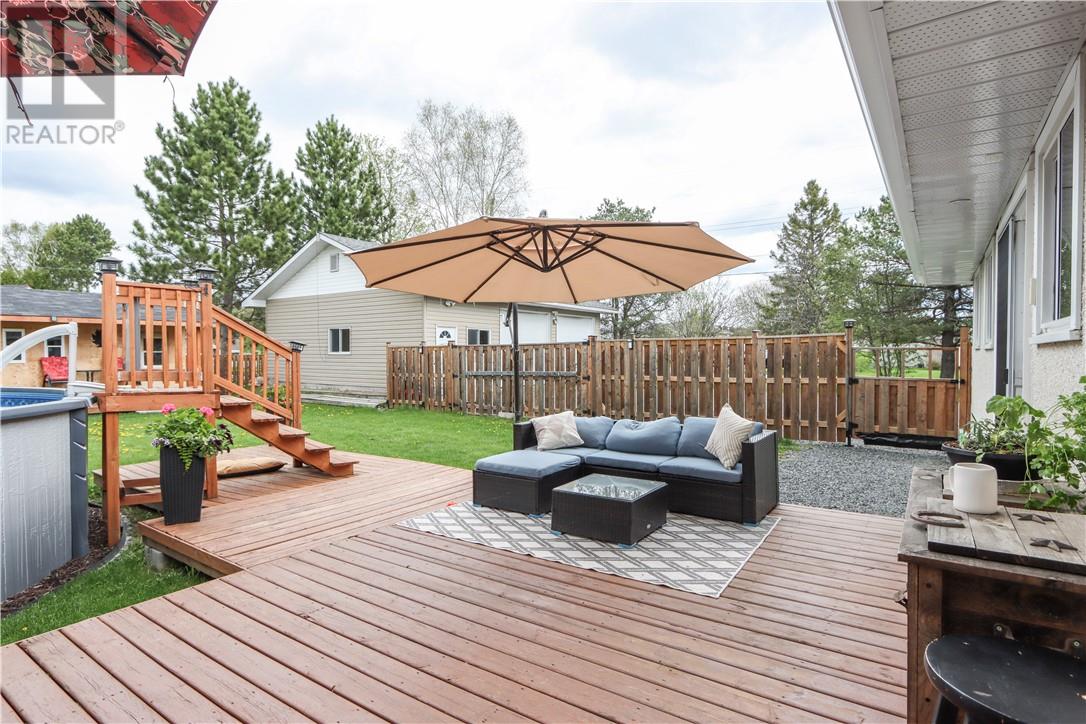 1688 Harry Street, Val Caron, Ontario  P3N 1J3 - Photo 36 - 2128130