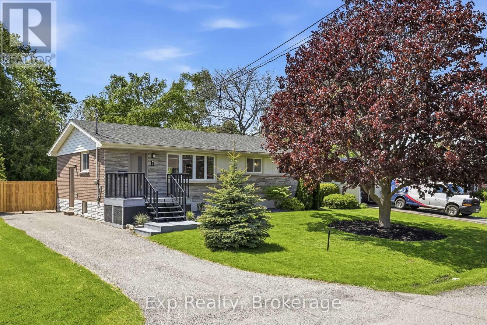 11 HENEAGE STREET, Port Hope, Ontario