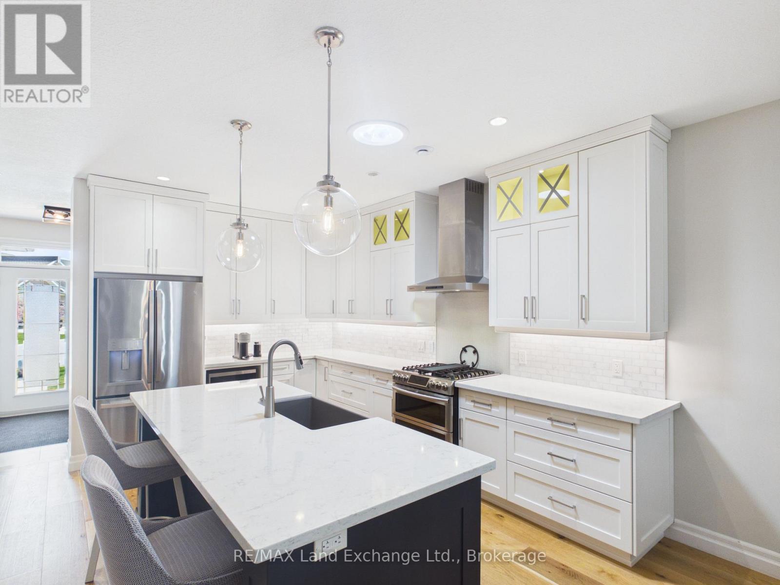 11 - 552 Durham Street, Kincardine, Ontario  N2Z 0G5 - Photo 3 - X13206662