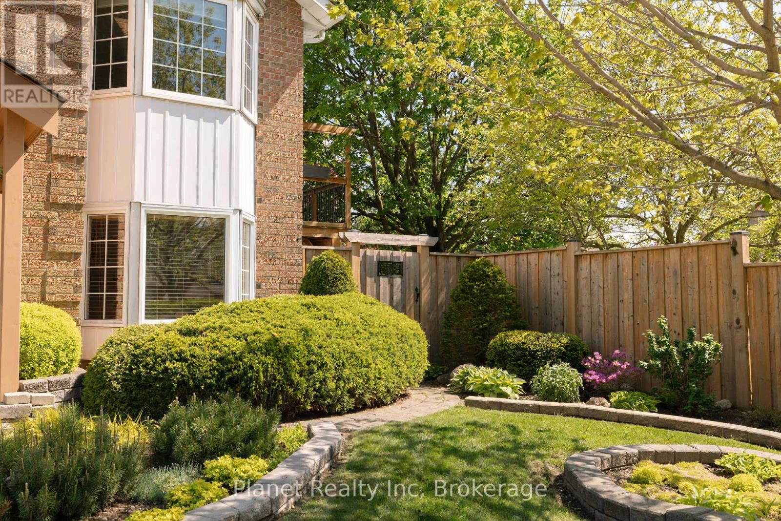 110 Woodborough Road, Guelph (Kortright West), Ontario  N1G 3K5 - Photo 2 - X13206664