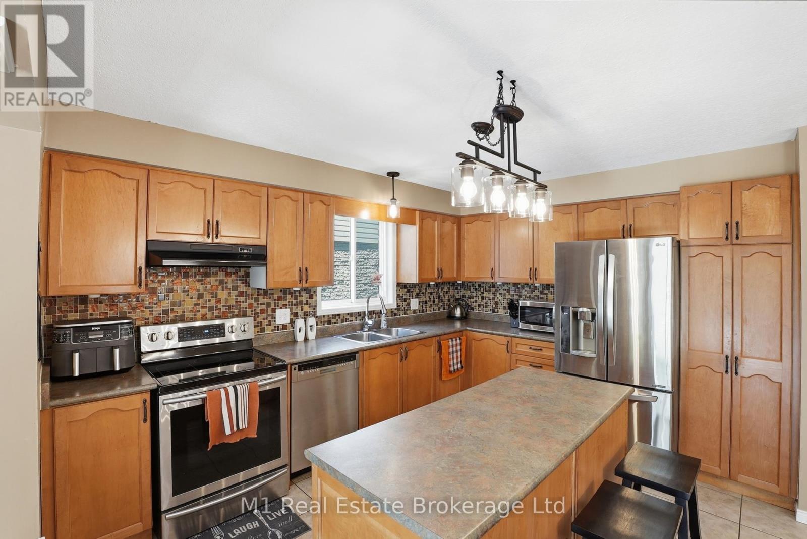 99 Teal Drive, Guelph, Ontario  N1C 1H2 - Photo 15 - X13206670