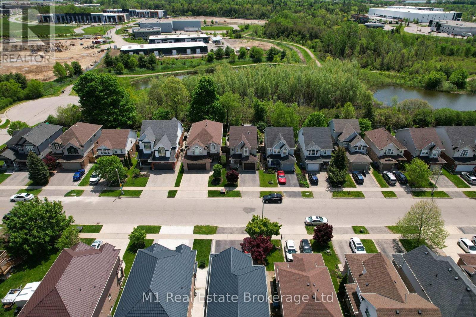 99 Teal Drive, Guelph, Ontario  N1C 1H2 - Photo 3 - X13206670