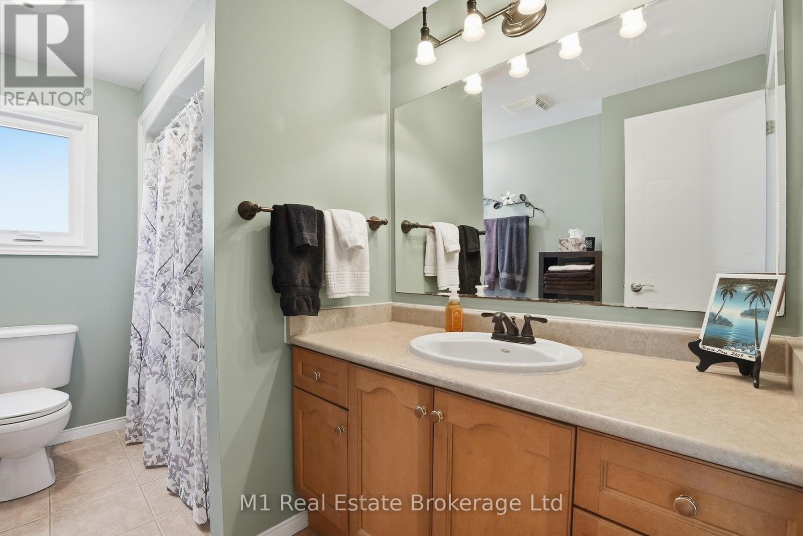 99 Teal Drive, Guelph, Ontario  N1C 1H2 - Photo 30 - X13206670