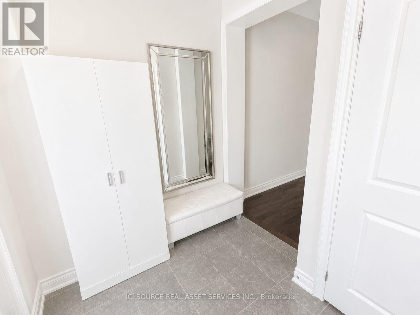 739 Clifford Perry Place, Newmarket, Ontario  L3X 0J3 - Photo 7 - N13175284