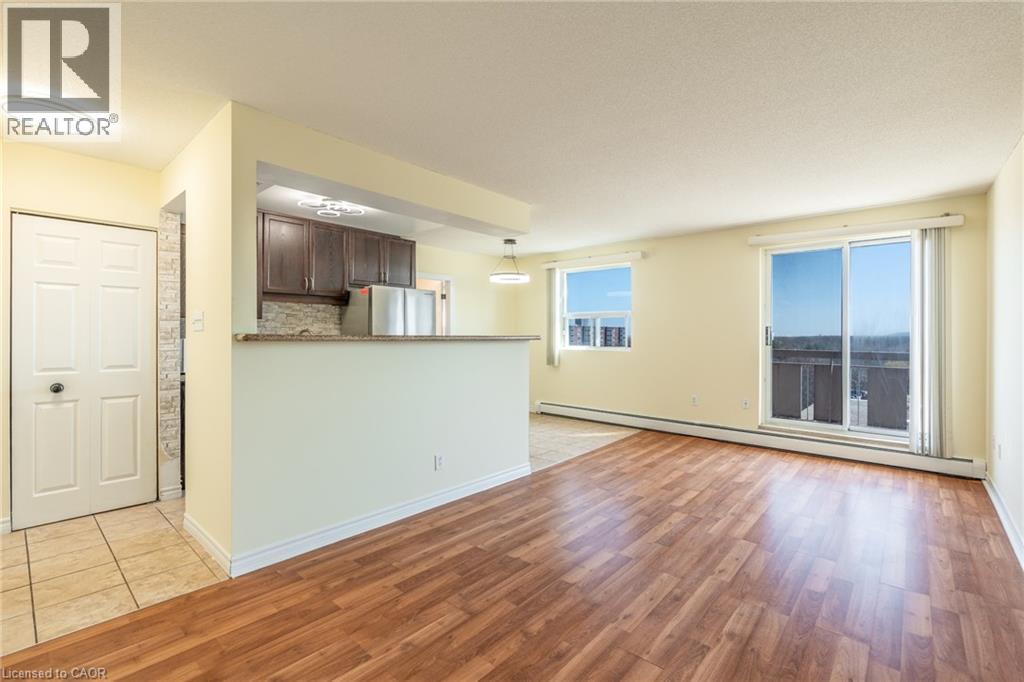 851 Queenston Road Unit# 803, Hamilton, Ontario  L8G 1B4 - Photo 2 - 40834270