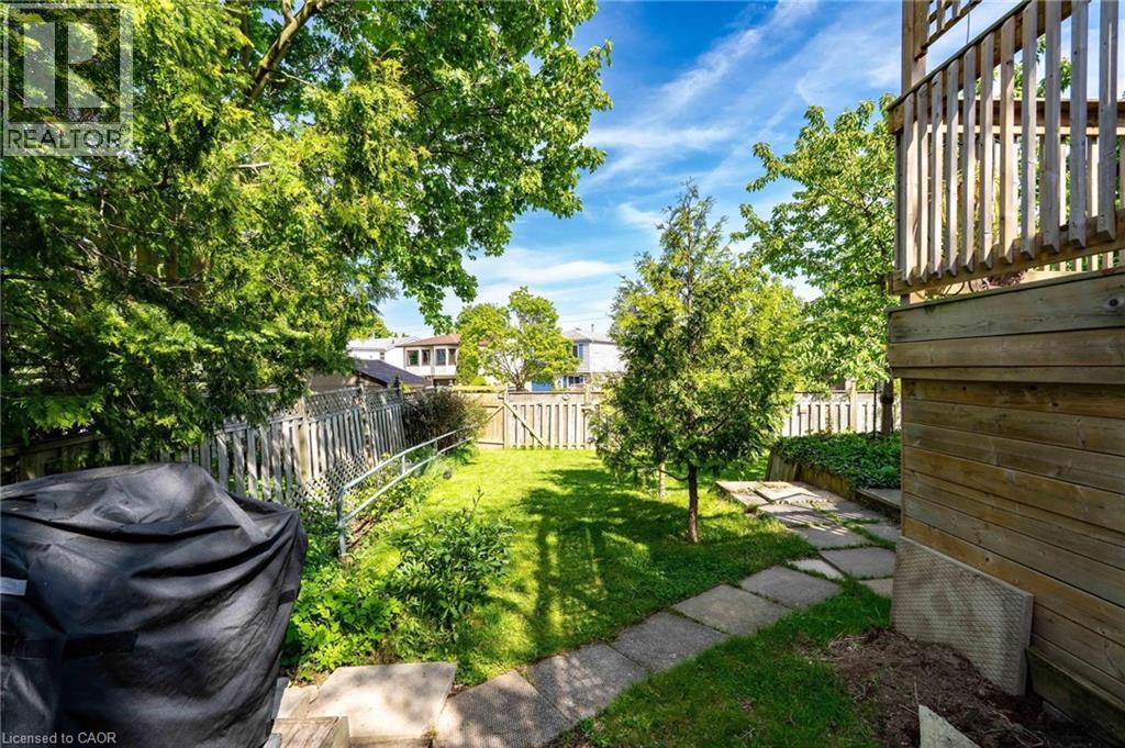 171 Herron Place, Waterloo, Ontario N2T 1H2 - Photo 38 - 40833306