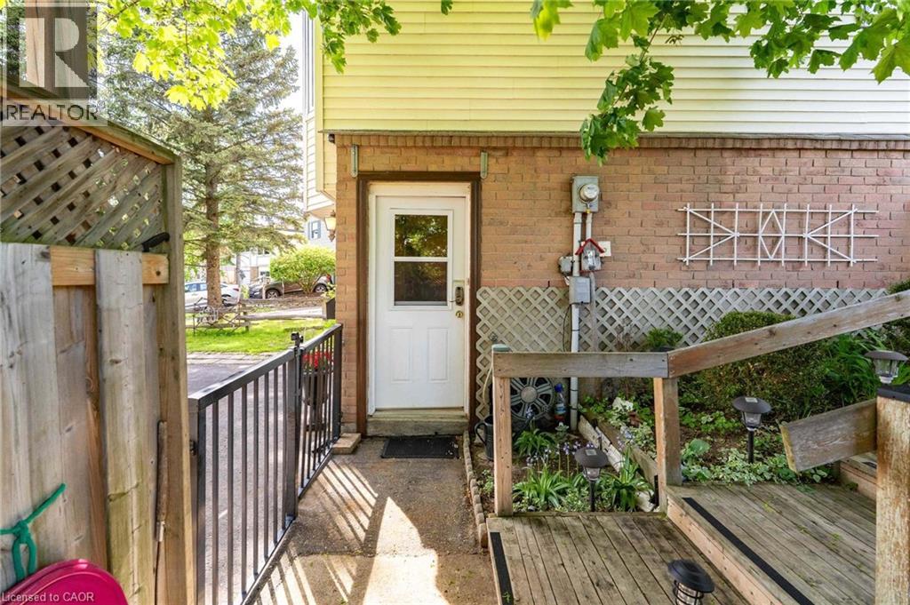 171 Herron Place, Waterloo, Ontario N2T 1H2 - Photo 4 - 40833306