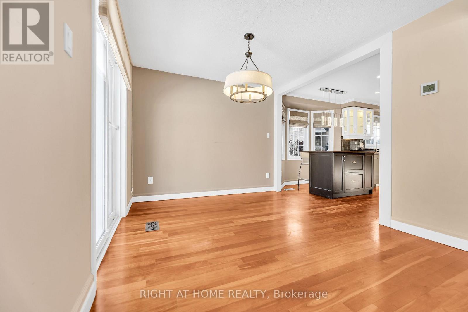 3 - 104 Woodlawn Road E, Guelph, Ontario  N1E 1B7 - Photo 18 - X13033820