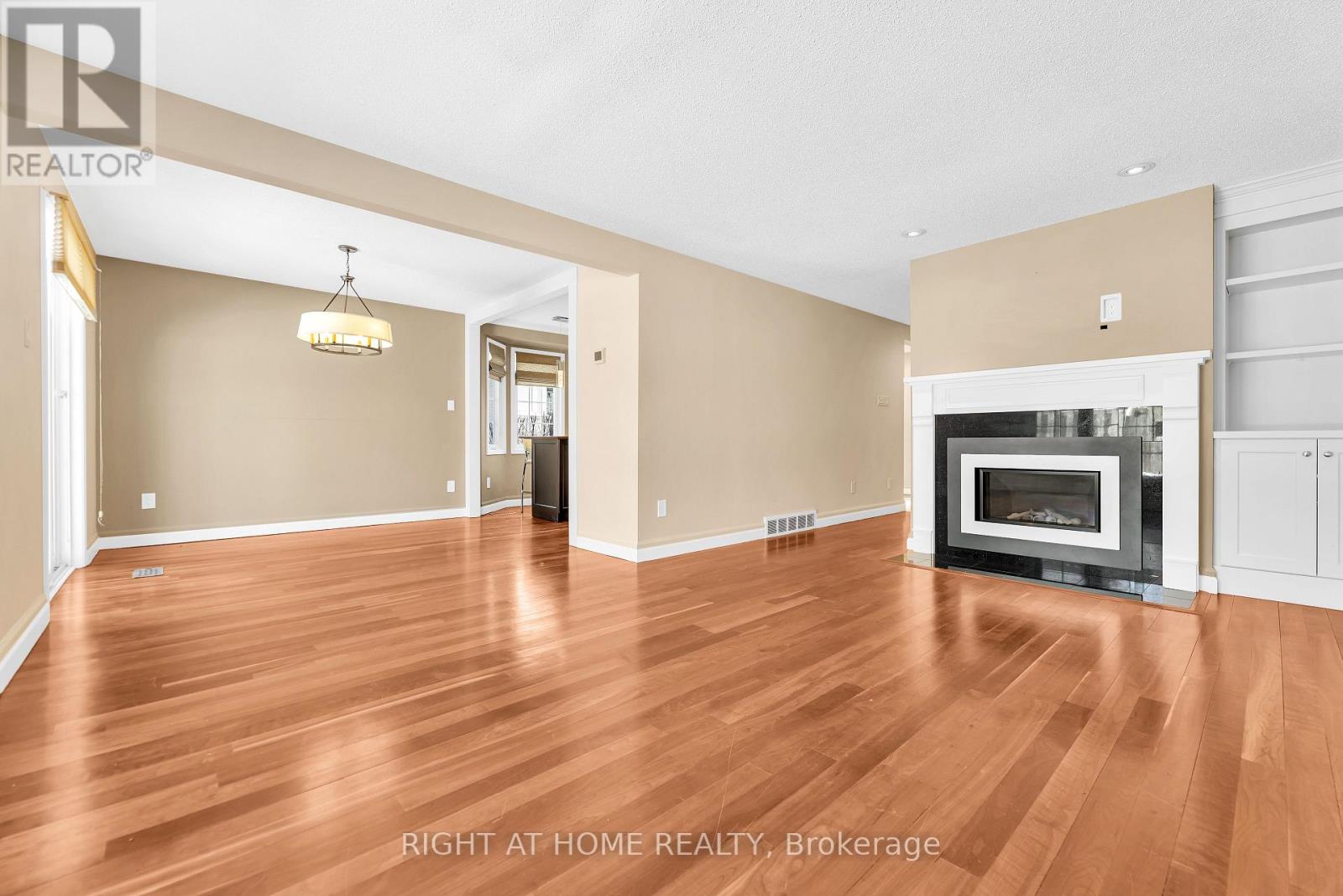 3 - 104 Woodlawn Road E, Guelph, Ontario  N1E 1B7 - Photo 13 - X13033820