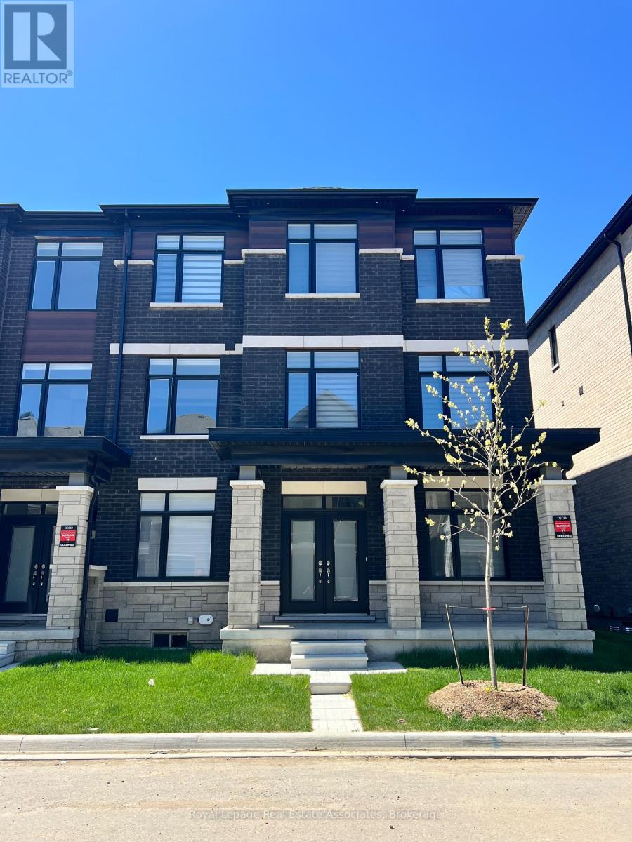 16 Bonnington Drive, Brampton, Ontario  L7A 5M1 - Photo 2 - W13206546