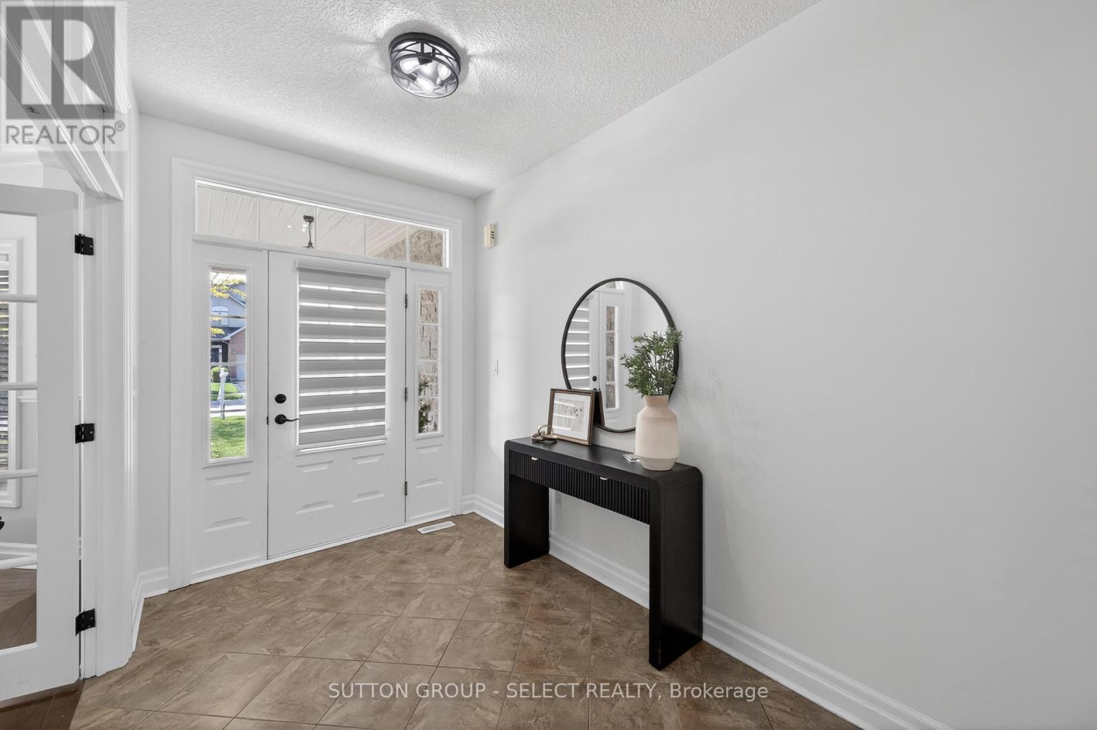 220 Boyd Boulevard, Zorra (Thamesford), Ontario  N0M 2M0 - Photo 13 - X13206754