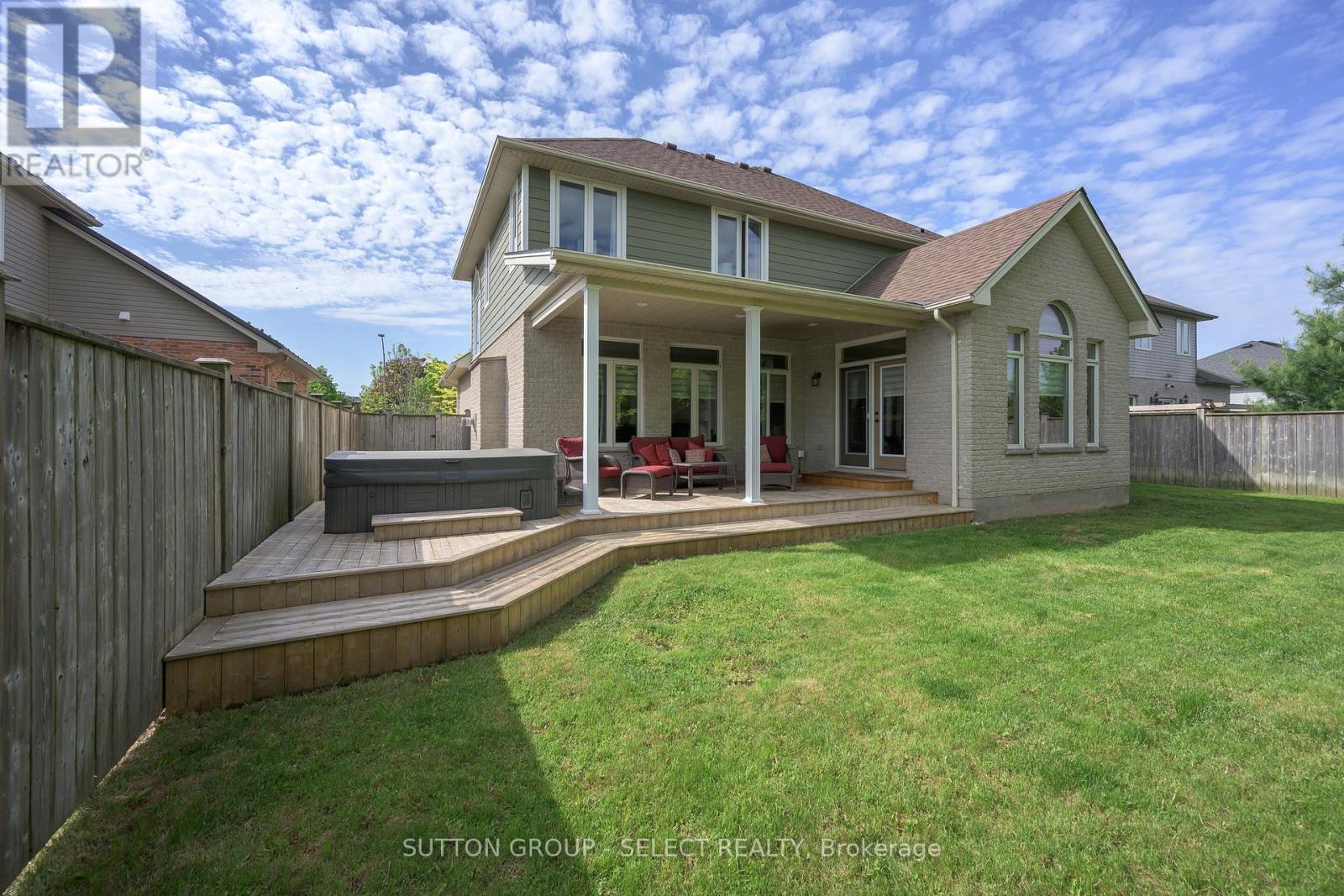220 Boyd Boulevard, Zorra (Thamesford), Ontario  N0M 2M0 - Photo 7 - X13206754