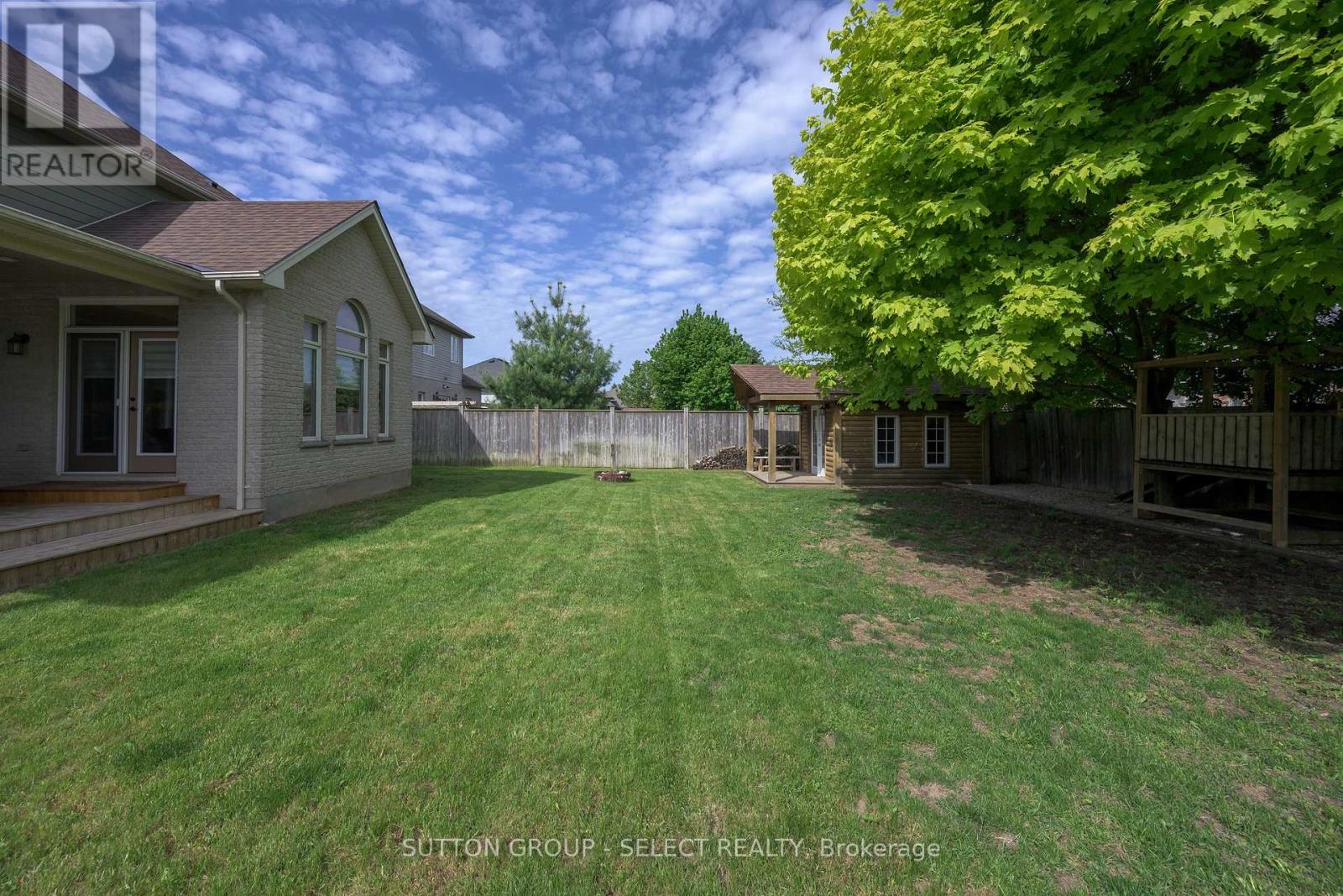 220 Boyd Boulevard, Zorra (Thamesford), Ontario  N0M 2M0 - Photo 8 - X13206754