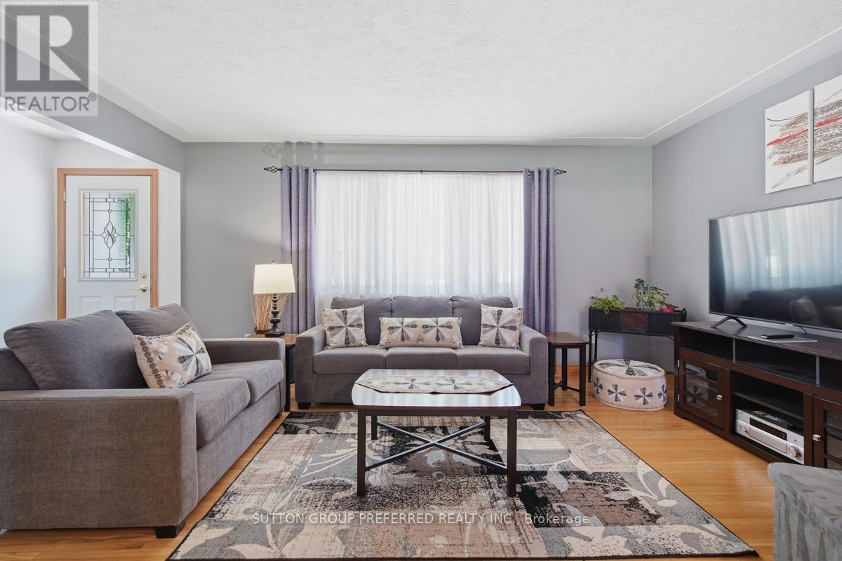 27 Stormont Drive, London South (South T), Ontario  N5Z 3Z4 - Photo 10 - X13206756