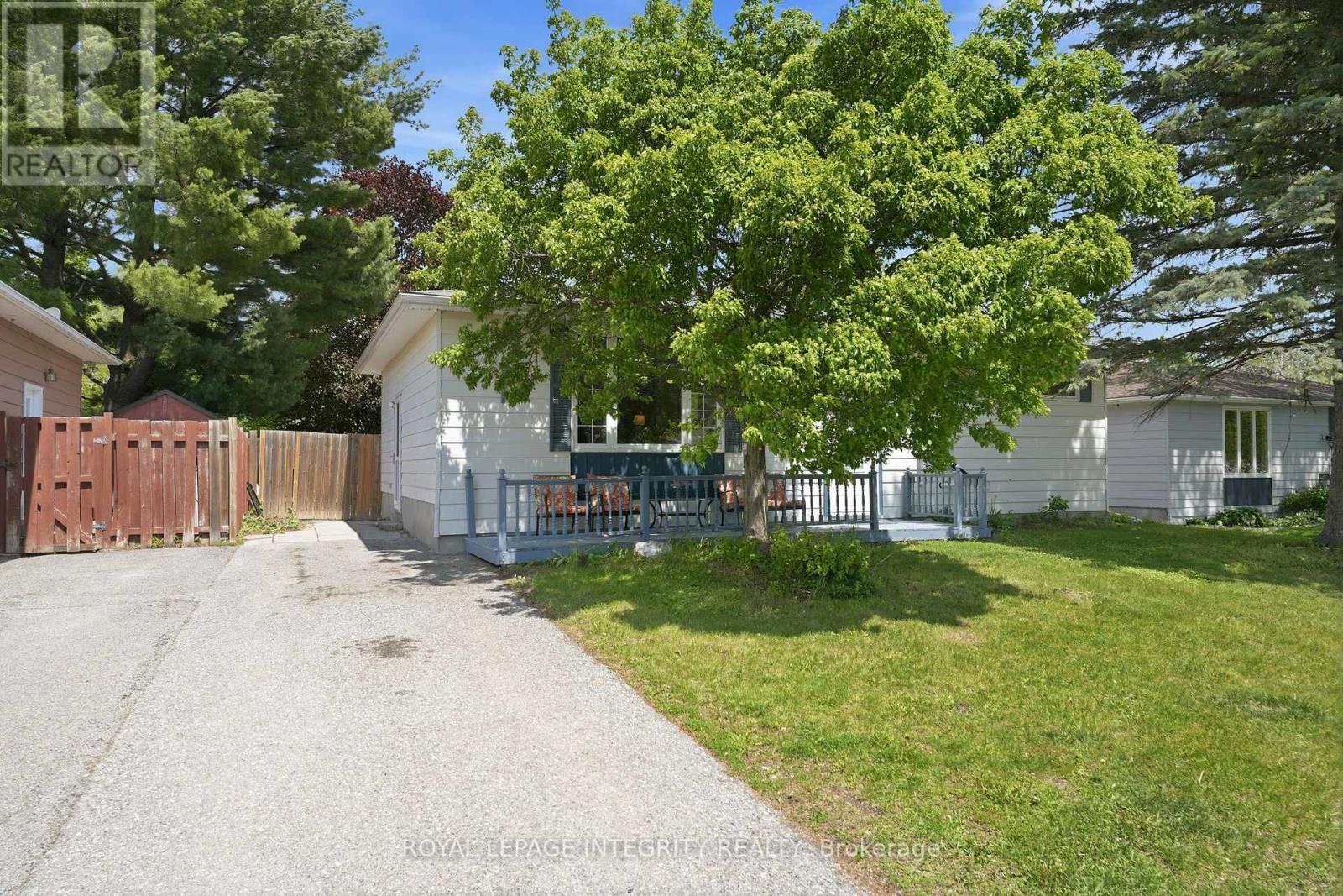 5 Sheldrake Drive, Ottawa, Ontario  K2L 1S5 - Photo 3 - X13206644