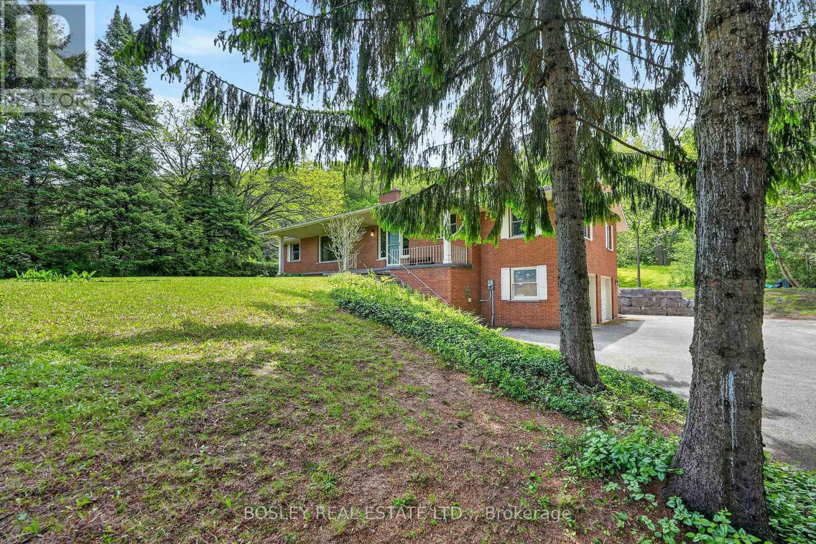 12 Sheppard Crescent, Niagara-On-The-Lake (Rural), Ontario  L0S 1J0 - Photo 2 - X13206738